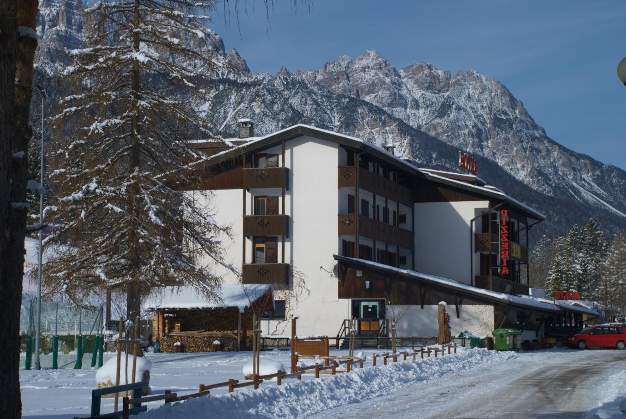 Hotel Davost Forni di Sopra Ngoại thất bức ảnh