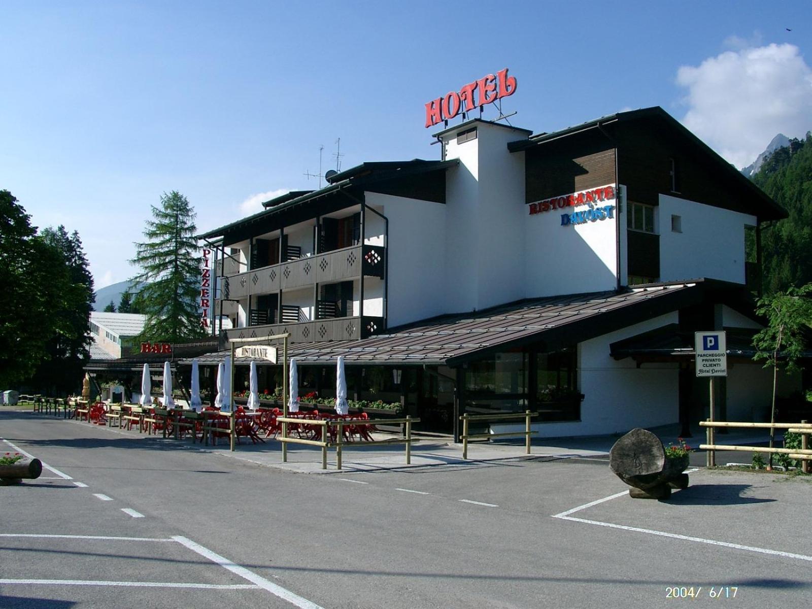 Hotel Davost Forni di Sopra Ngoại thất bức ảnh