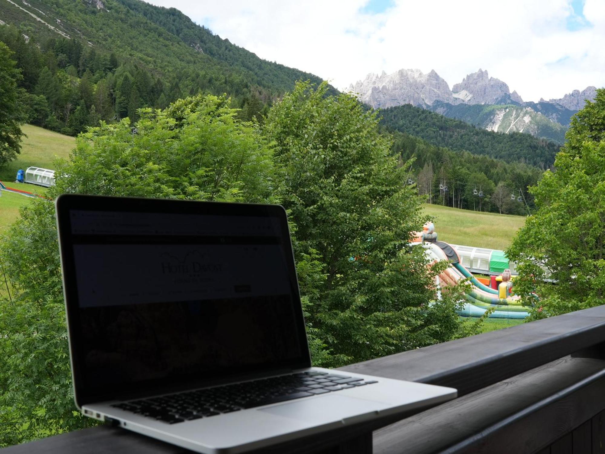 Hotel Davost Forni di Sopra Ngoại thất bức ảnh