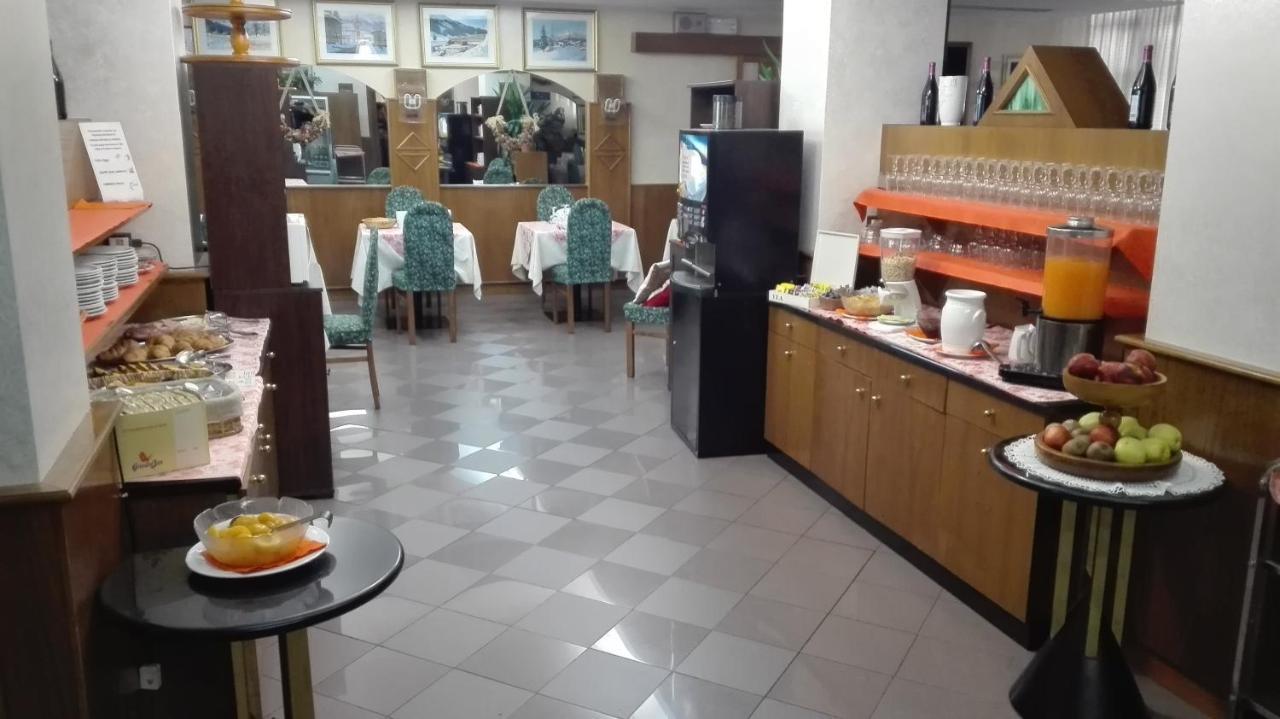 Hotel Davost Forni di Sopra Ngoại thất bức ảnh